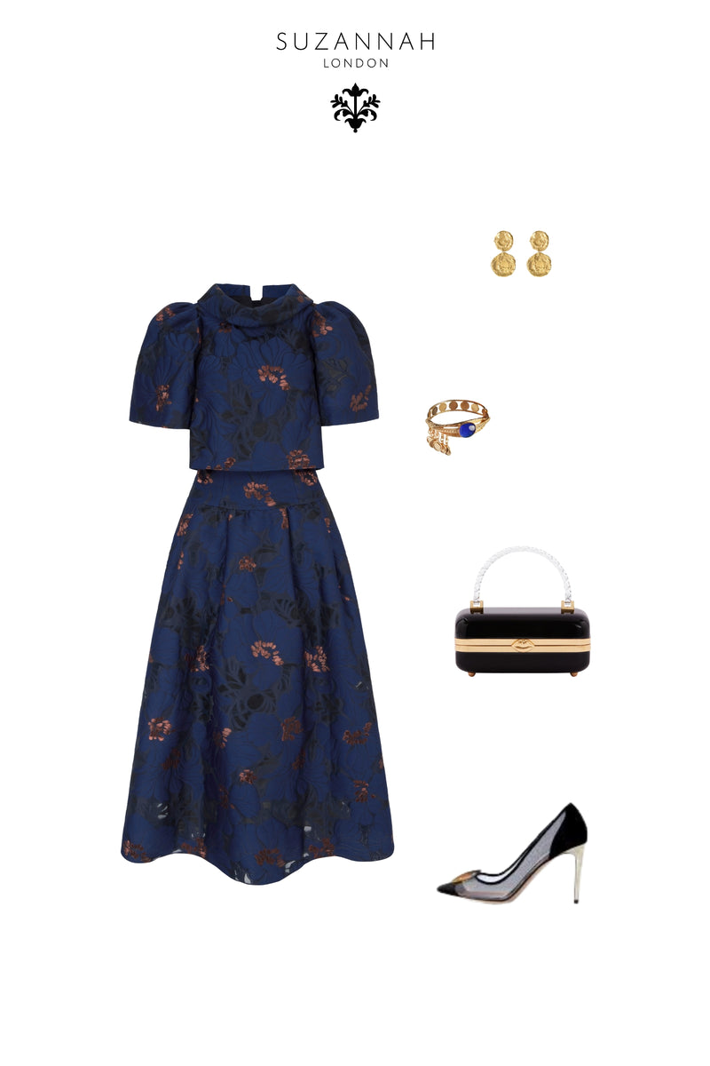 Load image into Gallery viewer, Clara Top Navy Floral Fil Coupé