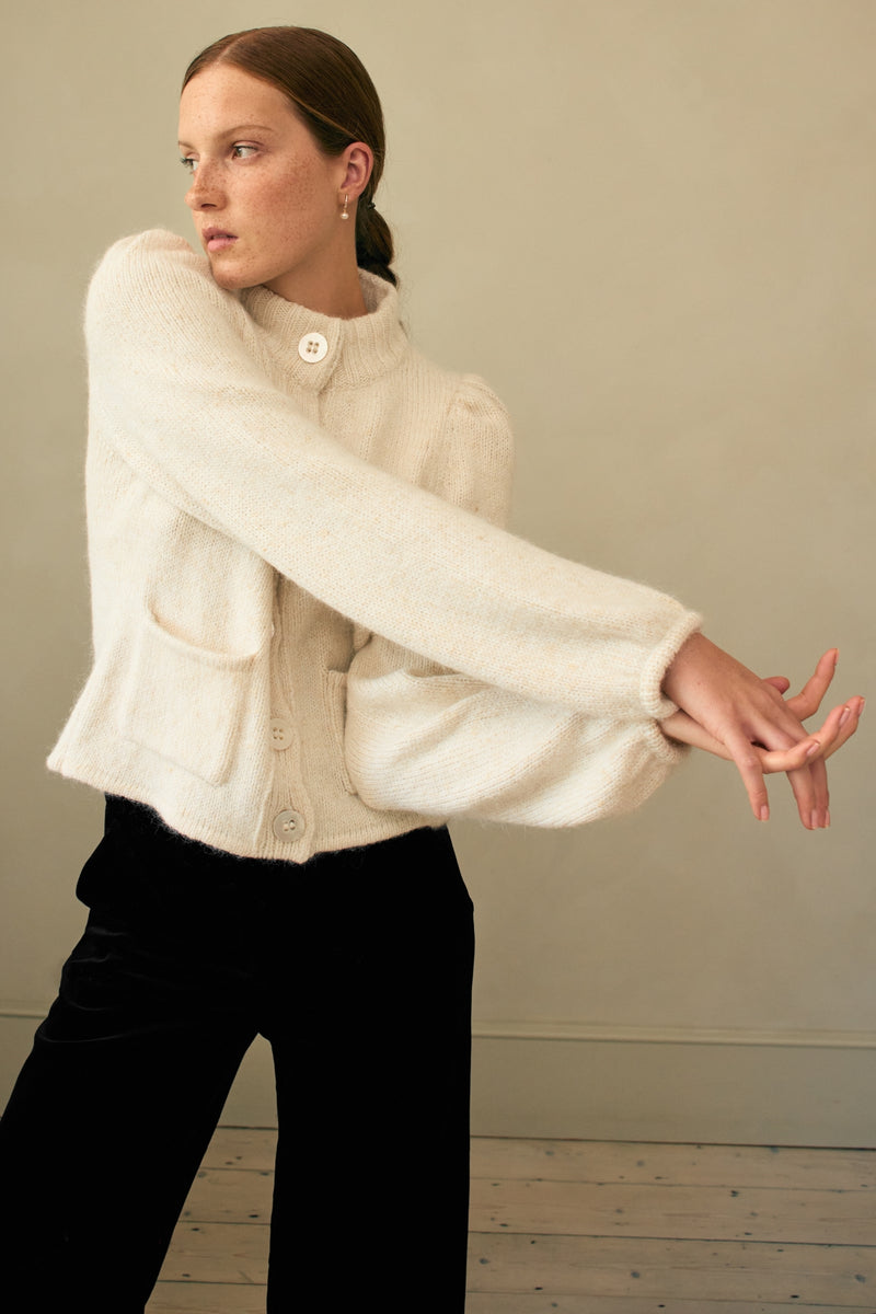 Load image into Gallery viewer, Bruton Knitted Wool Silk Cardigan Cream