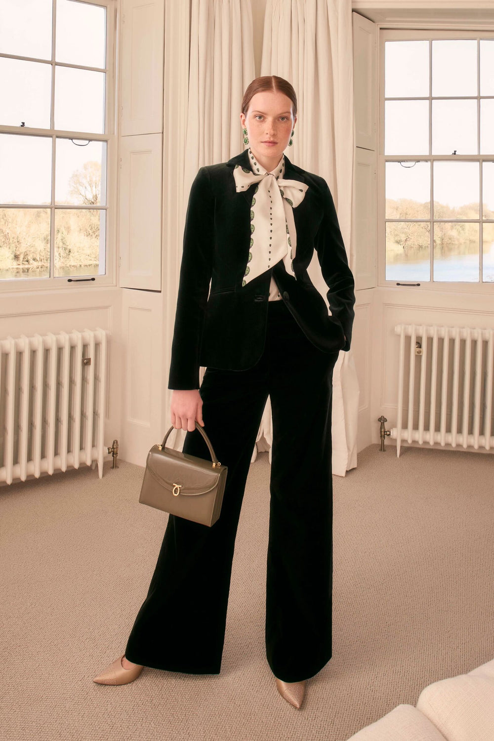 Load image into Gallery viewer, Brooklyn Velvet Suit Olive