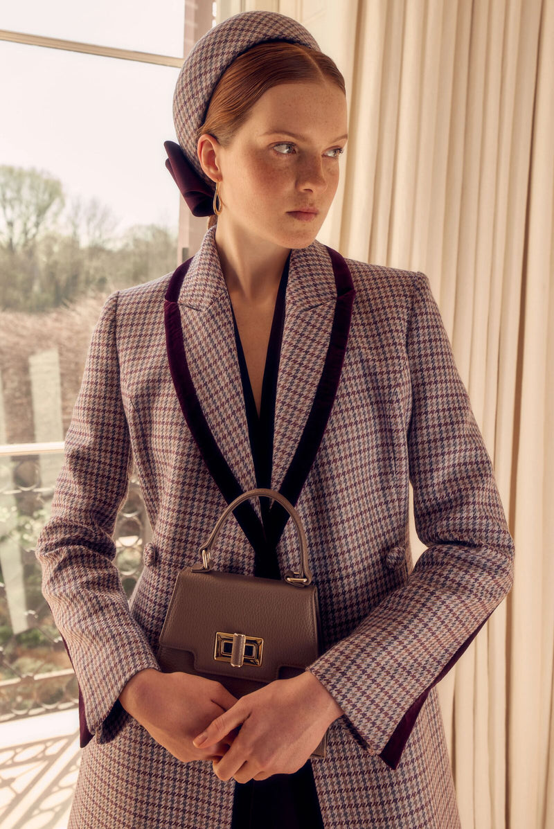 Load image into Gallery viewer, Carlisle Checked Houndstooth Tweed Coat
