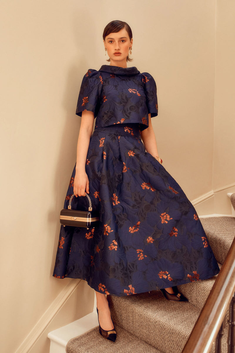 Load image into Gallery viewer, Clara Top Navy Floral Fil Coupé