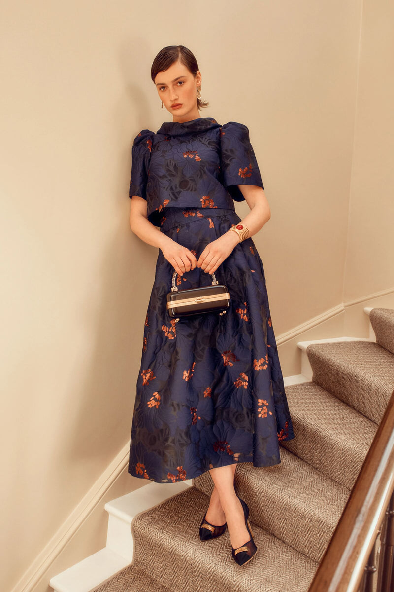 Load image into Gallery viewer, Clara Top Navy Floral Fil Coupé