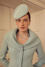 Load image into Gallery viewer, Silk Percher Duck Egg