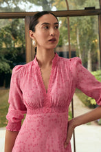 Load image into Gallery viewer, Elyse Silk Tea Dress Trailing Stars Raspberry