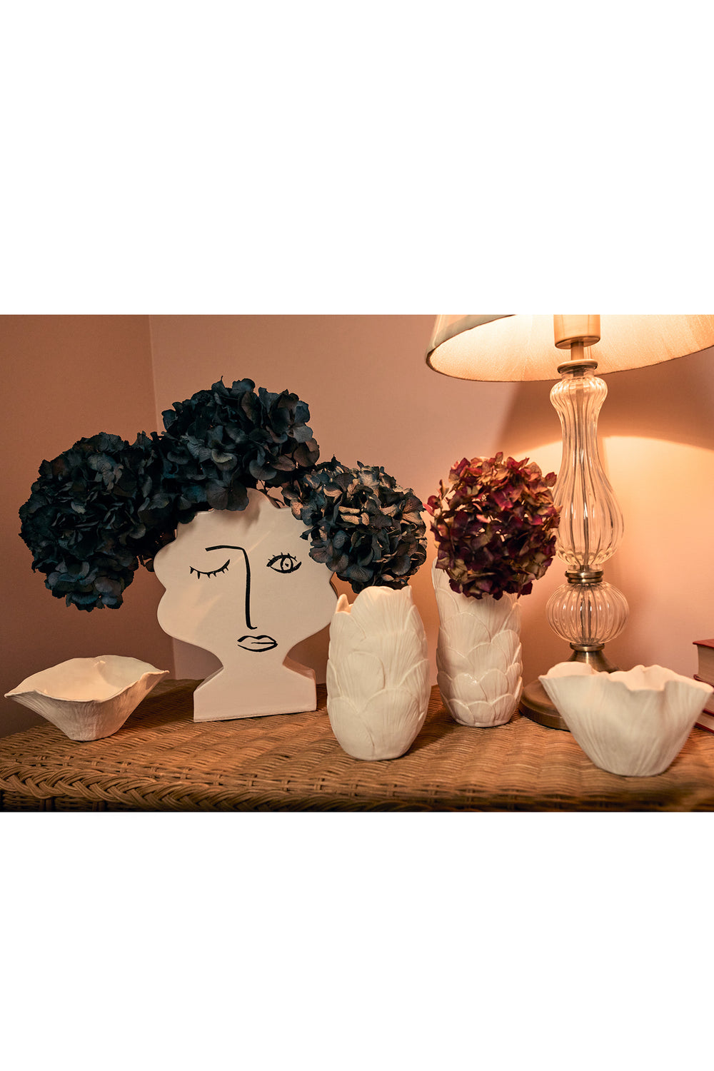 Load image into Gallery viewer, Mademoiselle Tulipiere vase x Emma Glipa