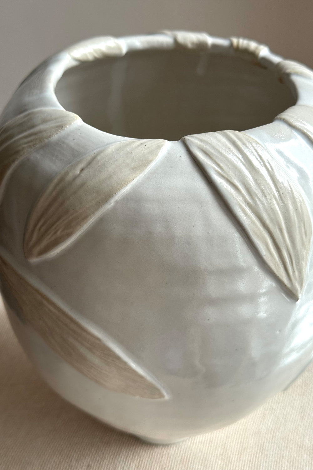 Load image into Gallery viewer, Fallen Leaves Vase x Emma Glipa