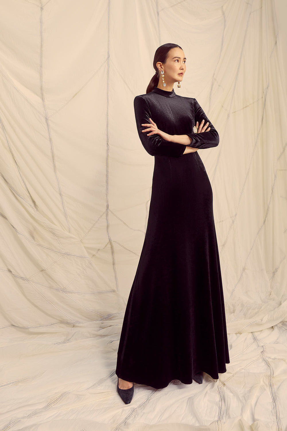 Load image into Gallery viewer, Hemera Gown Black Velvet Jersey
