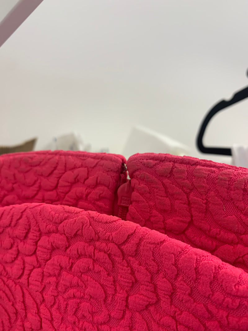 Load image into Gallery viewer, Lottie Dress Sculpted Cloqué Pink - ARCHIVE SALE