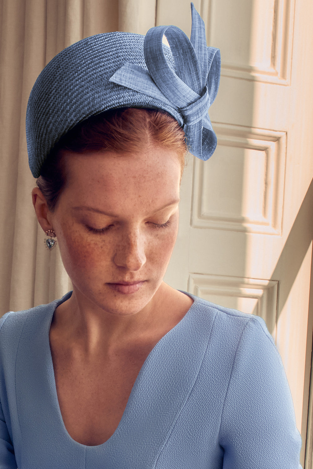 Load image into Gallery viewer, Straw Bow Headband