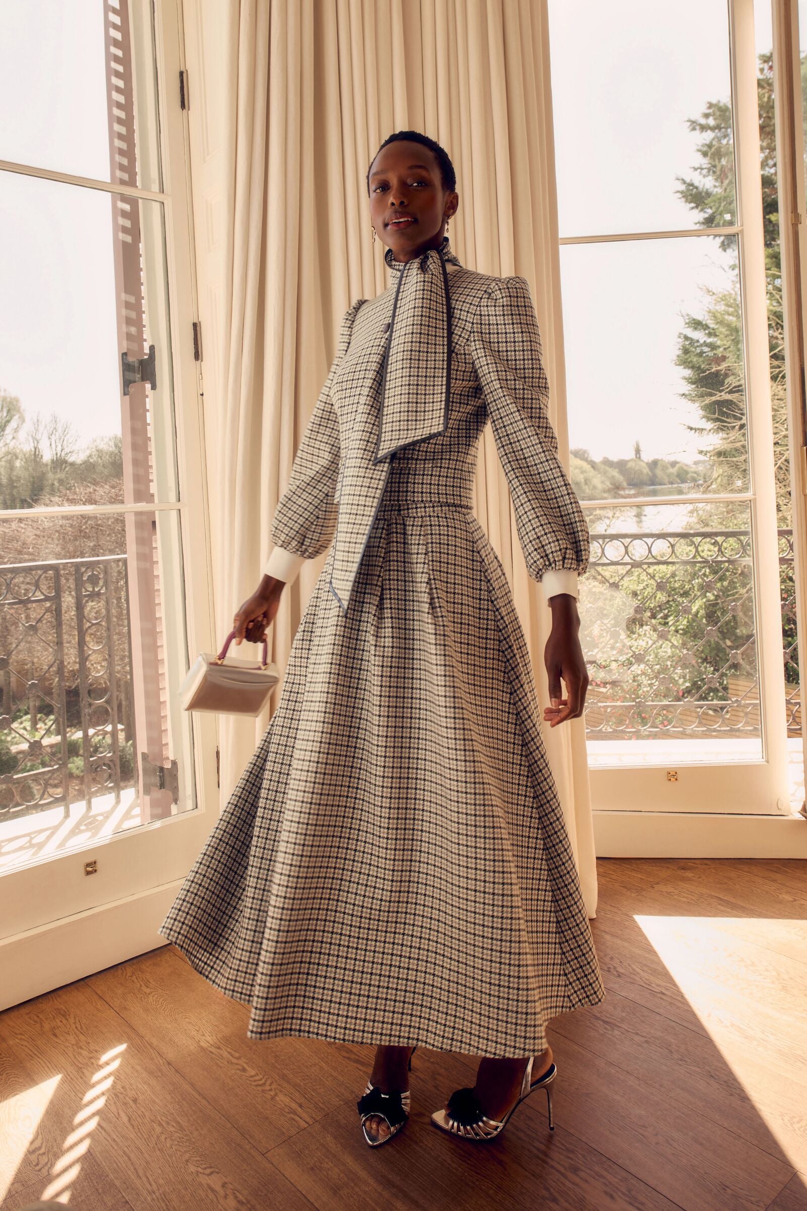 The Kensington Set Check