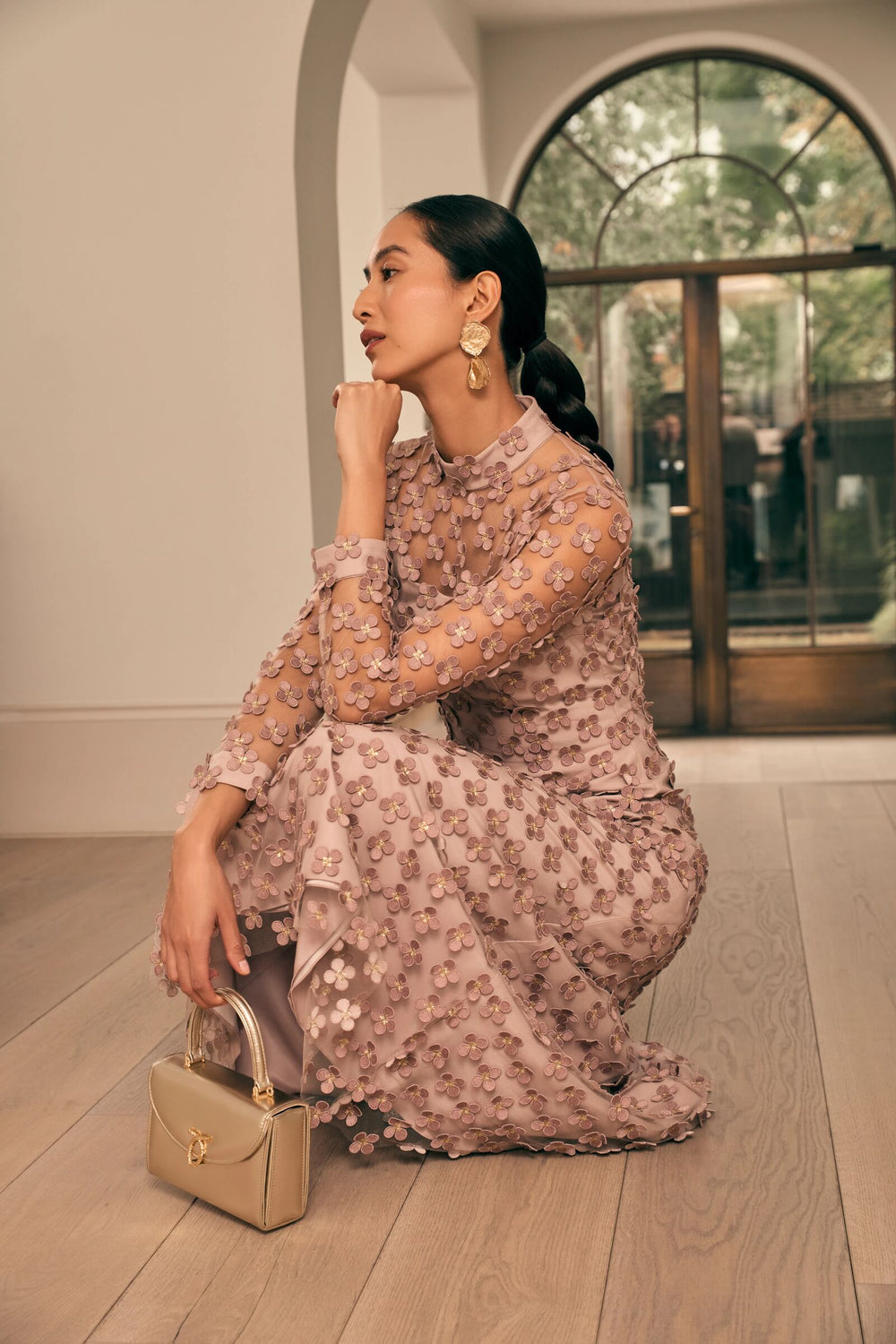 Load image into Gallery viewer, Keres Dress Dusty Rose Appliqué Daisy Lace