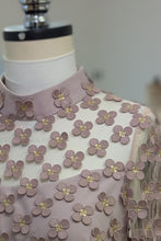 Load image into Gallery viewer, Keres Dress Dusty Rose Appliqué Daisy Lace