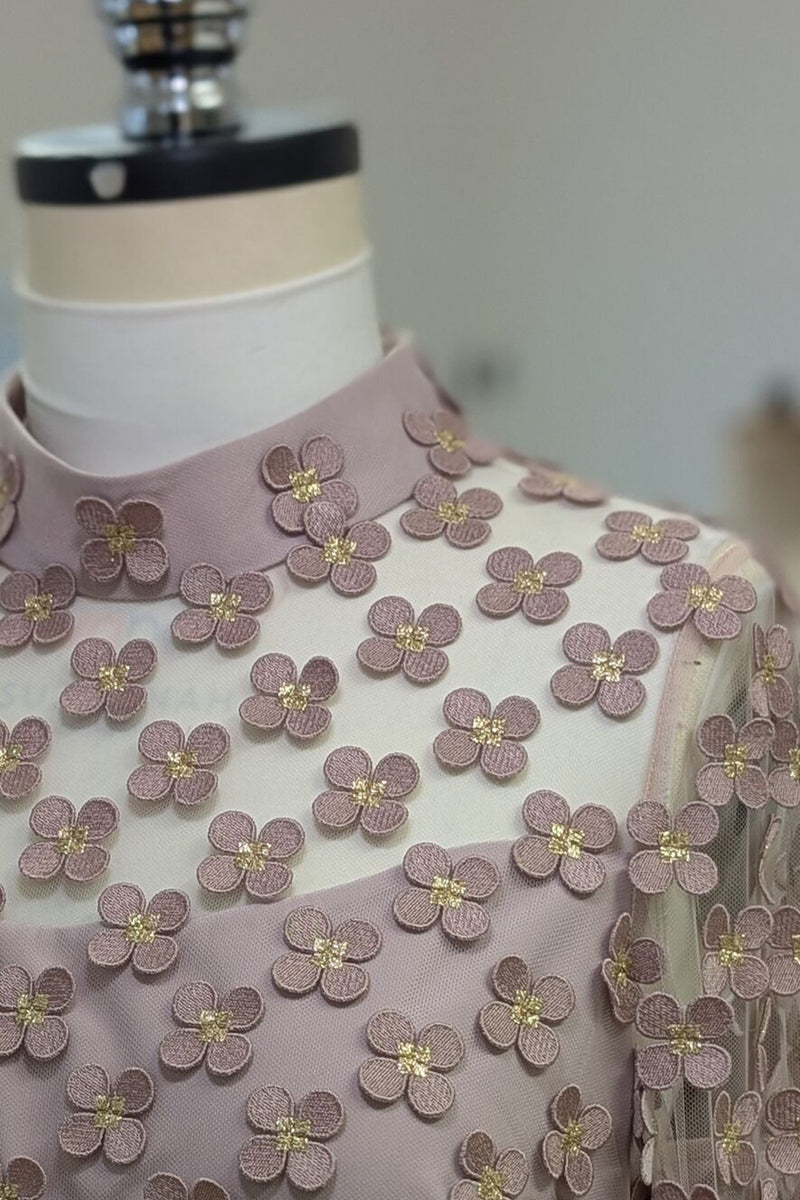 Load image into Gallery viewer, Keres Dress Dusty Rose Appliqué Daisy Lace
