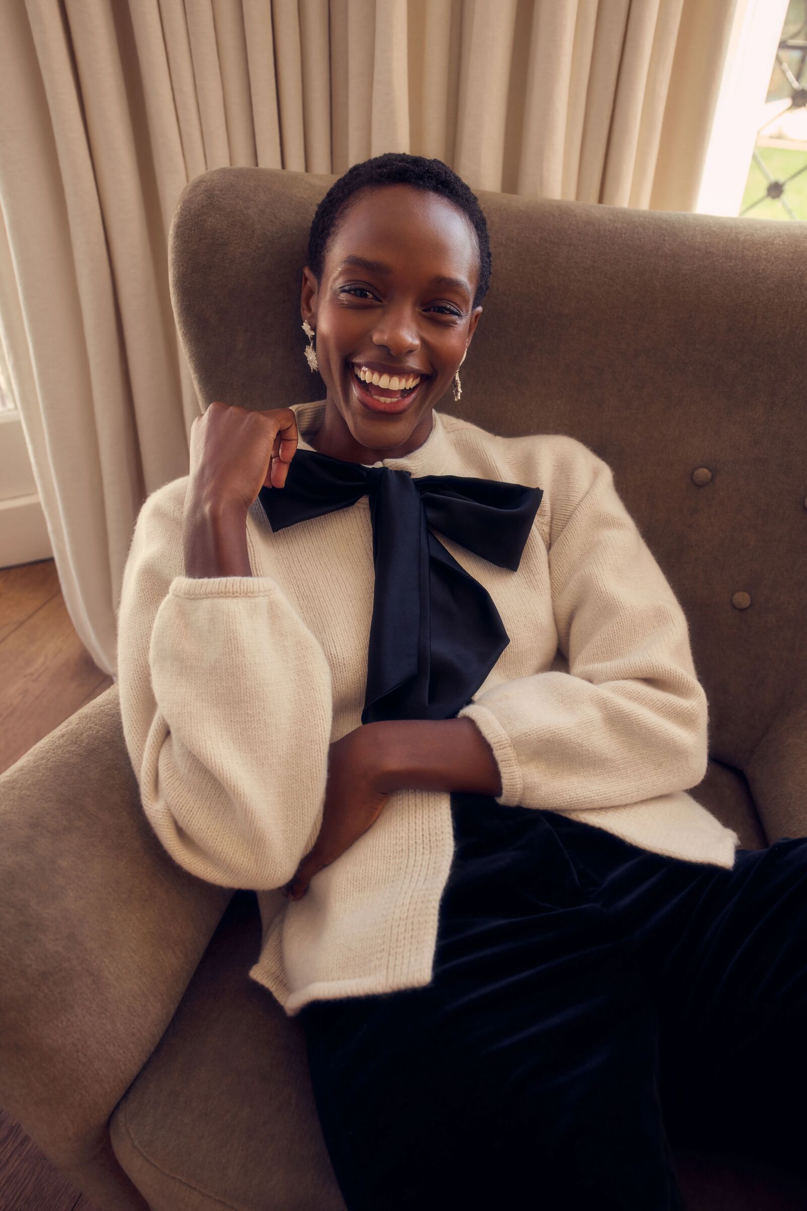 Fine Lambswool and Cashmere Cardigan Oatmeal | Suzannah London