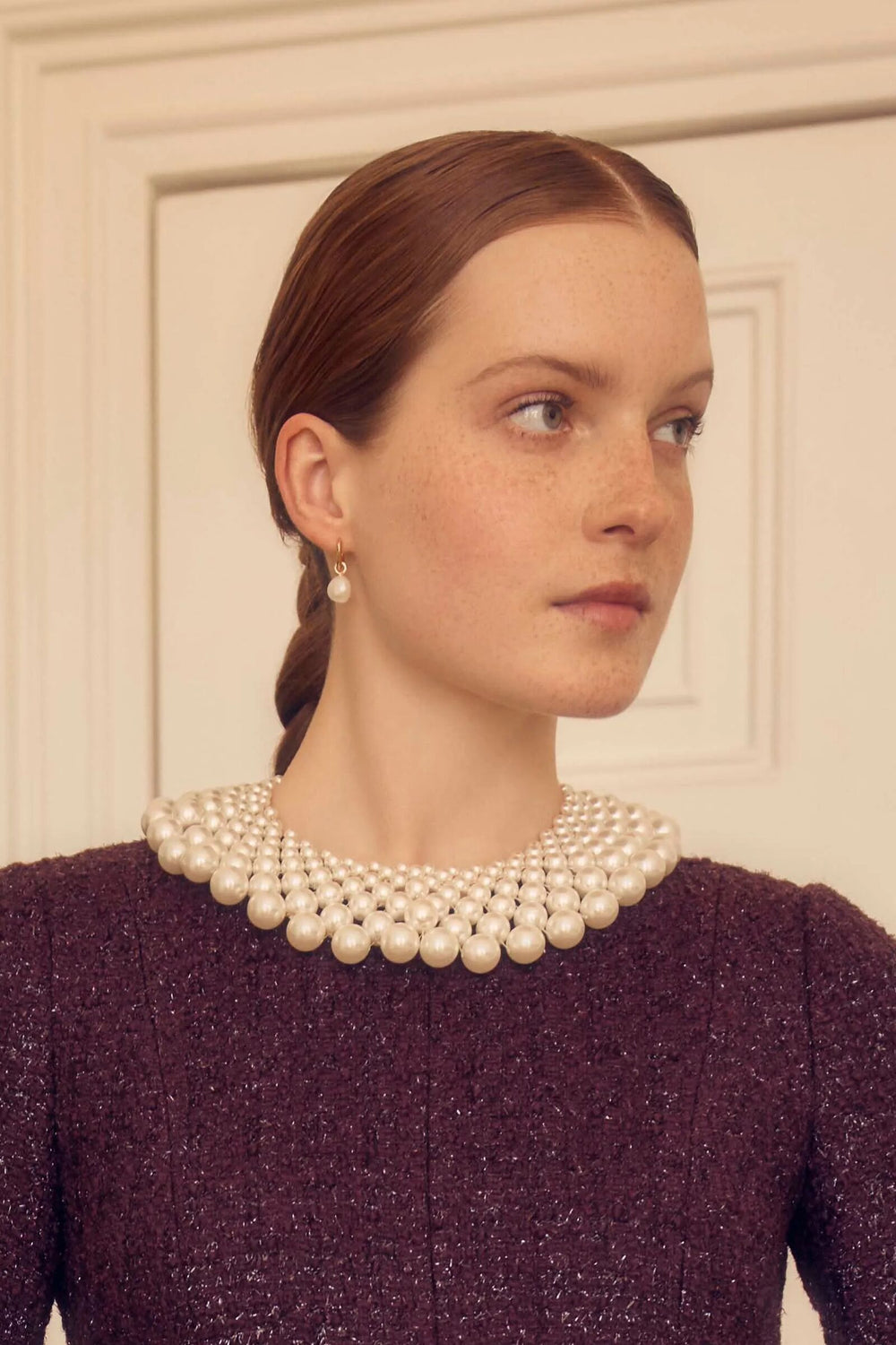 Load image into Gallery viewer, Chunky Pearl collar Aubergine