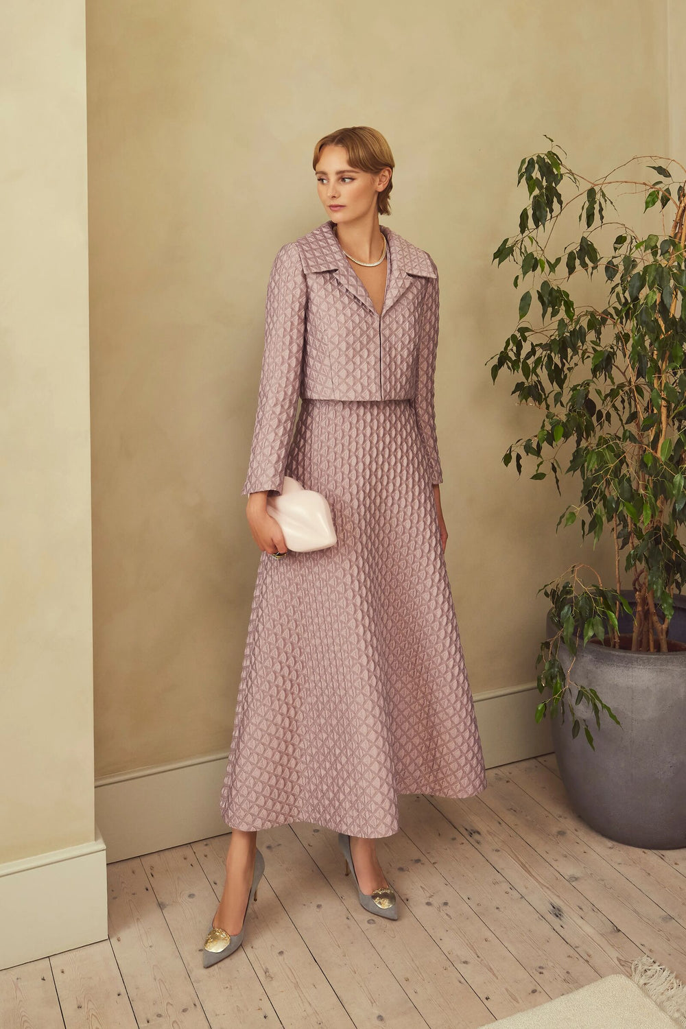 Load image into Gallery viewer, Remy Cropped Jacket Vintage Pink Diamond Cloqué