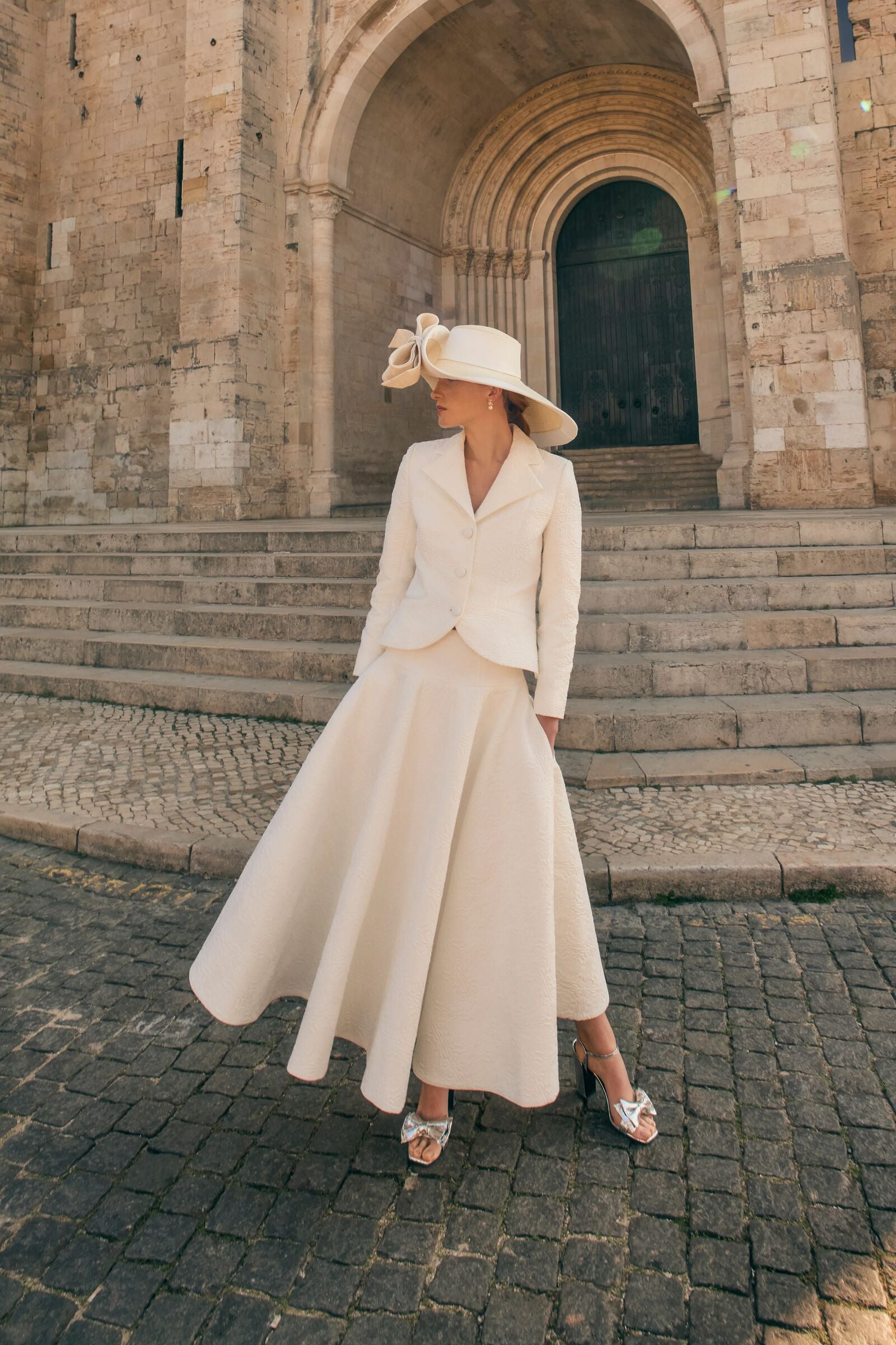 Porto White Embossed Tile Cotton Set