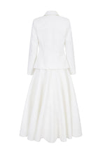 Load image into Gallery viewer, Porto White Embossed Tile Cotton Set