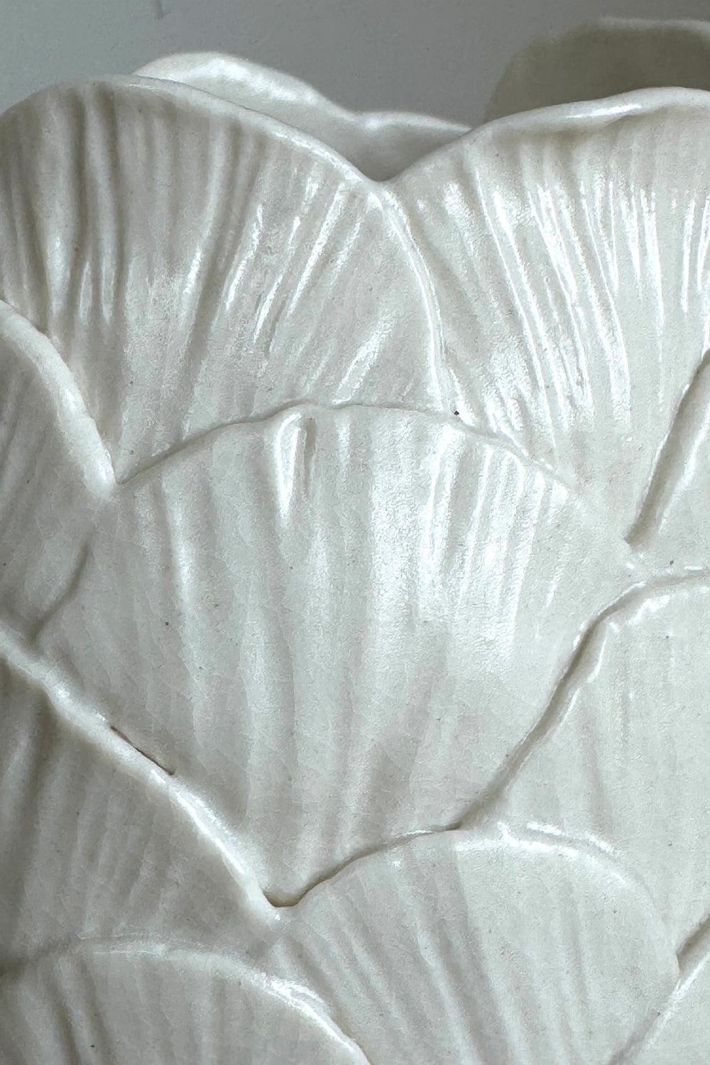 Load image into Gallery viewer, Porcelain Scallop Vase x Emma Glipa