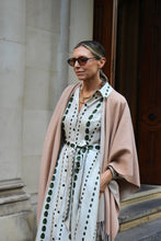 Load image into Gallery viewer, Cashmere and Virgin Wool fringed Poncho