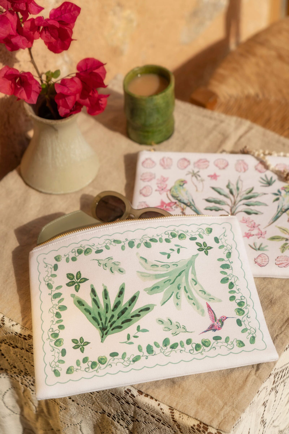 Load image into Gallery viewer, Beach Cotton Pochette Bag Trailing Leaves x Susannah Garrod