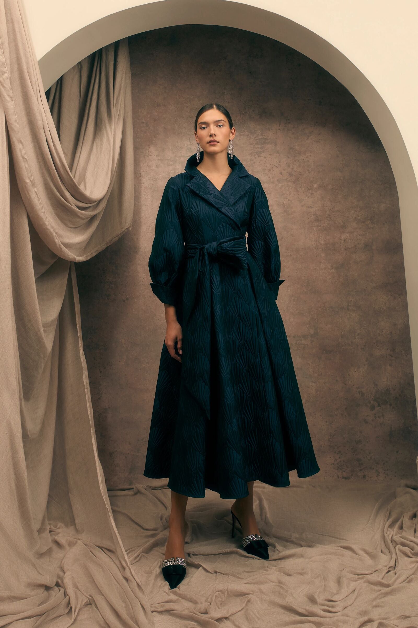 meltthelady メルトザレディ wrapping gown coat Suzannah London | Versailles Art Deco Coat Dress Midnight
