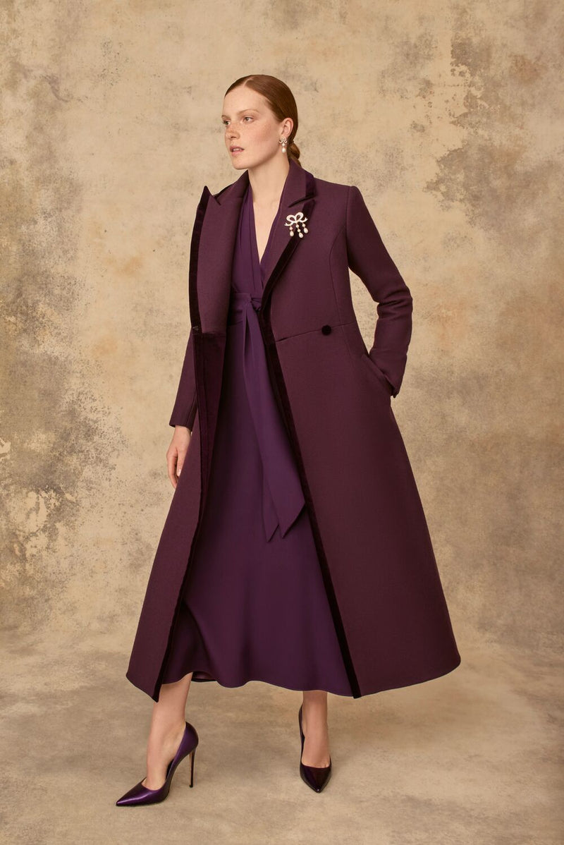 Load image into Gallery viewer, Fontaine Silk Crepe Dress Aubergine
