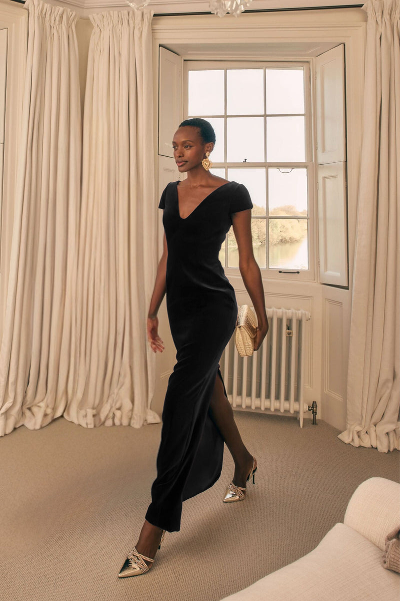 Load image into Gallery viewer, Brizo Gown Black Velvet
