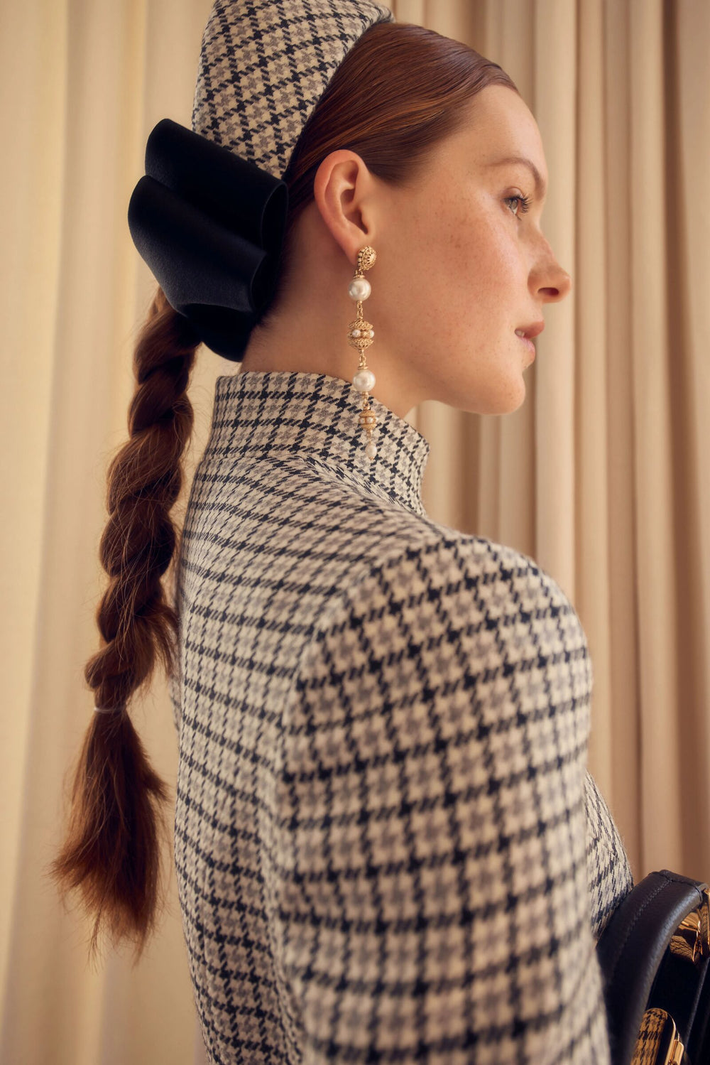 Load image into Gallery viewer, Monochrome Tweed Halo x Jane Taylor