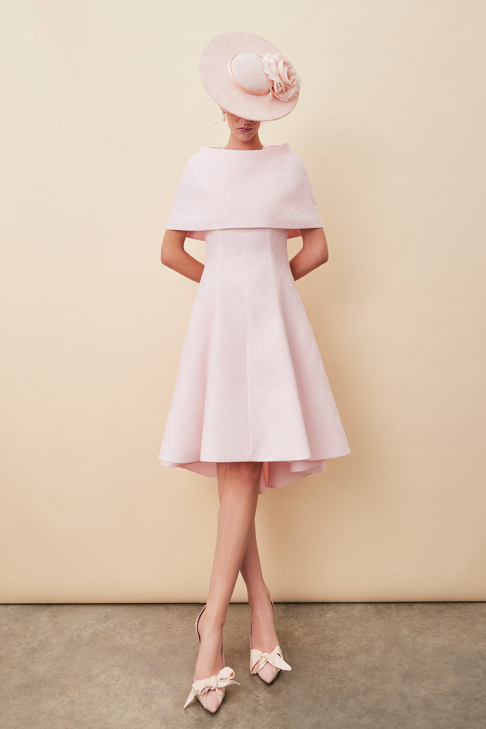 Load image into Gallery viewer, Aurelia Disc Hat With Veil